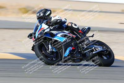 media/Jan-08-2022-SoCal Trackdays (Sat) [[1ec2777125]]/Turn 14 Outside (1050am)/